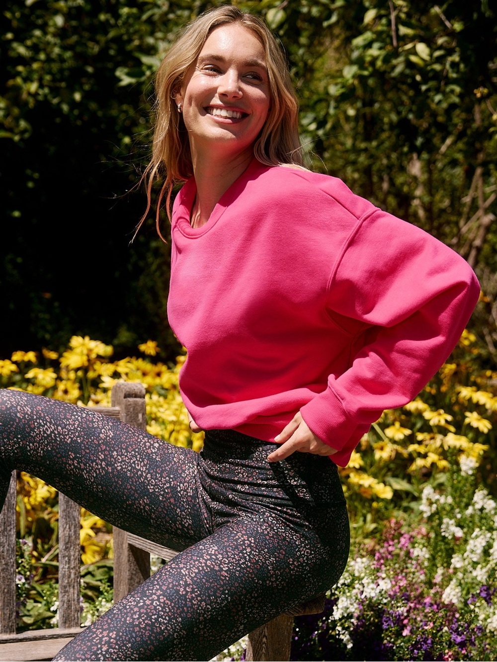 Beyond Yoga LuxeFleece Crewneck Sweatshirt - Vivid Pink / L